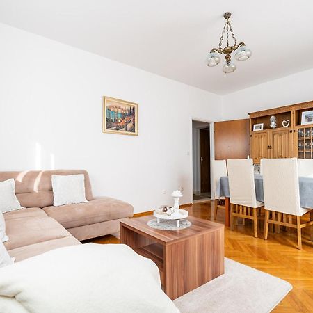 Apartment Srecko Дубровник Екстериор снимка