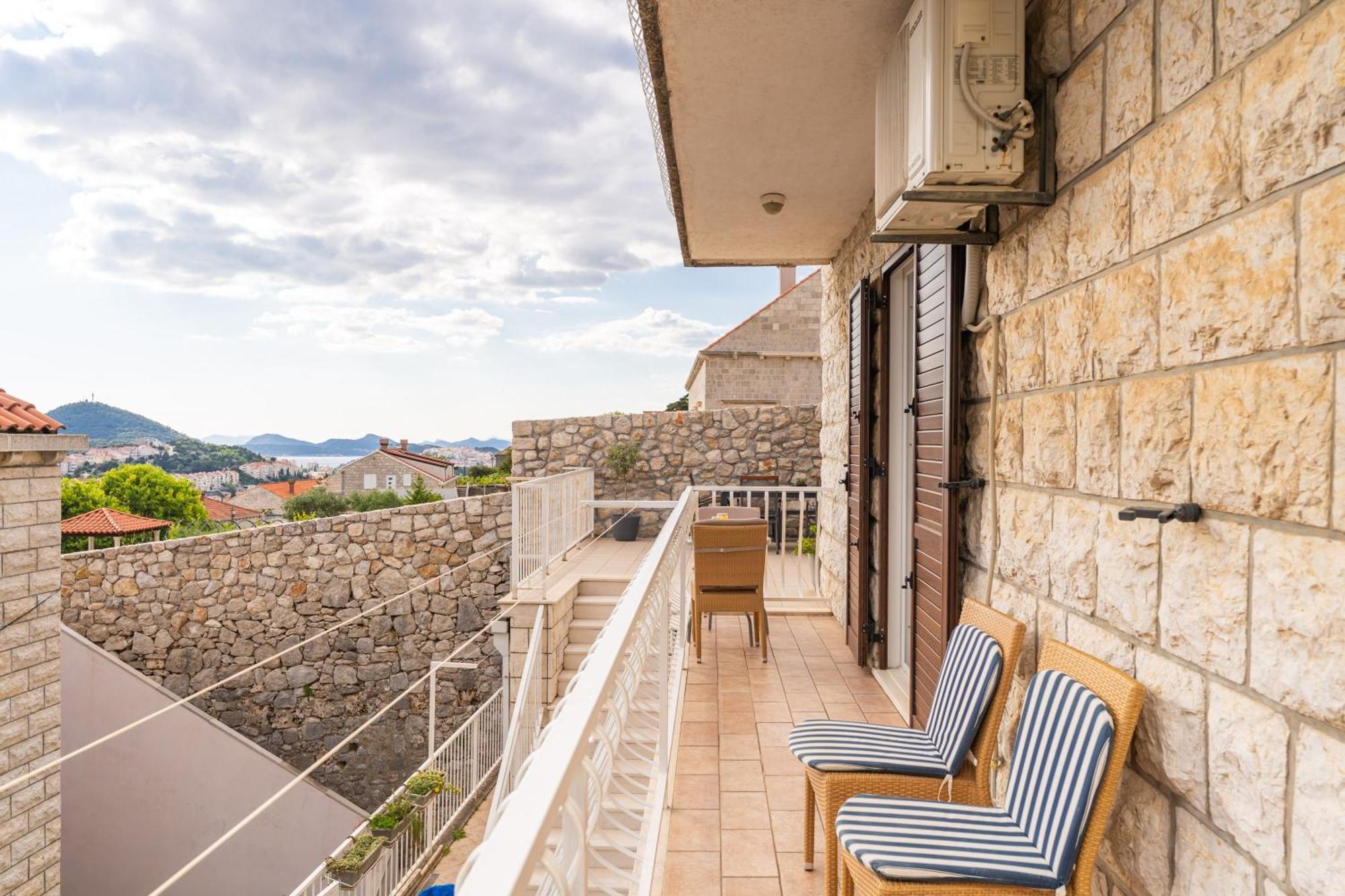 Apartment Srecko Дубровник Екстериор снимка